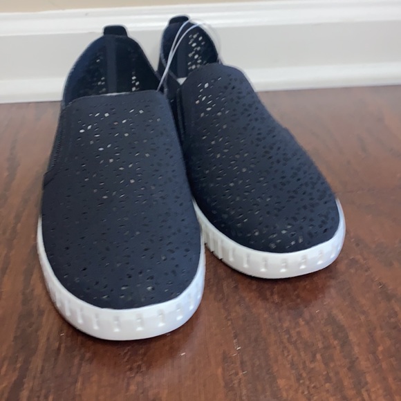 J. Sport Floral Shoes NWT - Picture 8 of 9